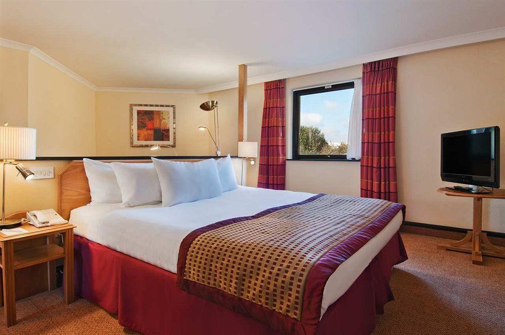 Holiday Inn Express Portsmouth - North By Ihg חדר תמונה
